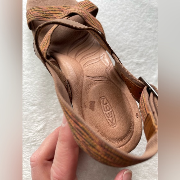 Keen Wedge Sandals Tan Size 7 - Picture 5 of 11